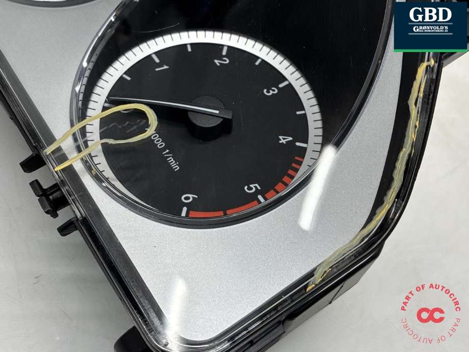 Instrumentpanel til Mercedes C-Klasse 2007-2011 (Fase 1) (W204) (W204) (A 204 900 21 05|A 204 900 70 00|)