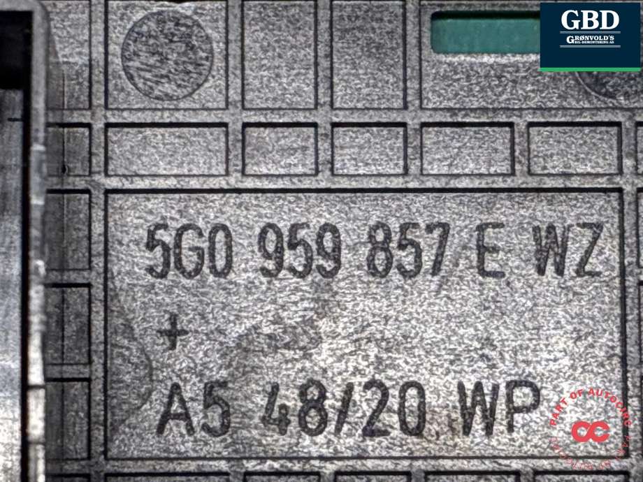 Bryter ruteheis førerdørspanel til VW Touran 2015-2021 (Type II)  (5G0 959 857 E|5G0 959 857 E  WZU|)