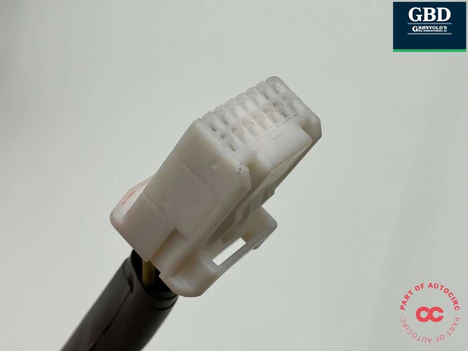 Speil høyre til Toyota Avensis 2009-2015 (Type III, Fase 1)  (8790805901|8790805410B0|)