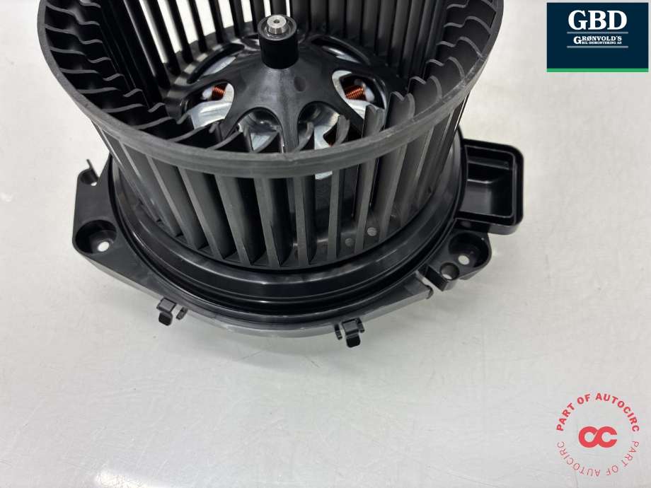 Varmeapparat motor til Škoda Enyaq 2021-->>  (1EA 820 021 B|1EA 820 021 A|)
