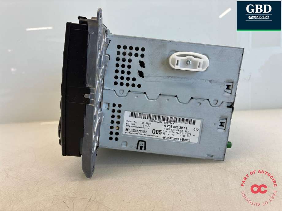Bilstereo navigasjon til Mercedes CLK 2002-2009 (C209) (C209) (A 203 820 16 86 80|A 203 820 16 86|A 209 820 30 89)
