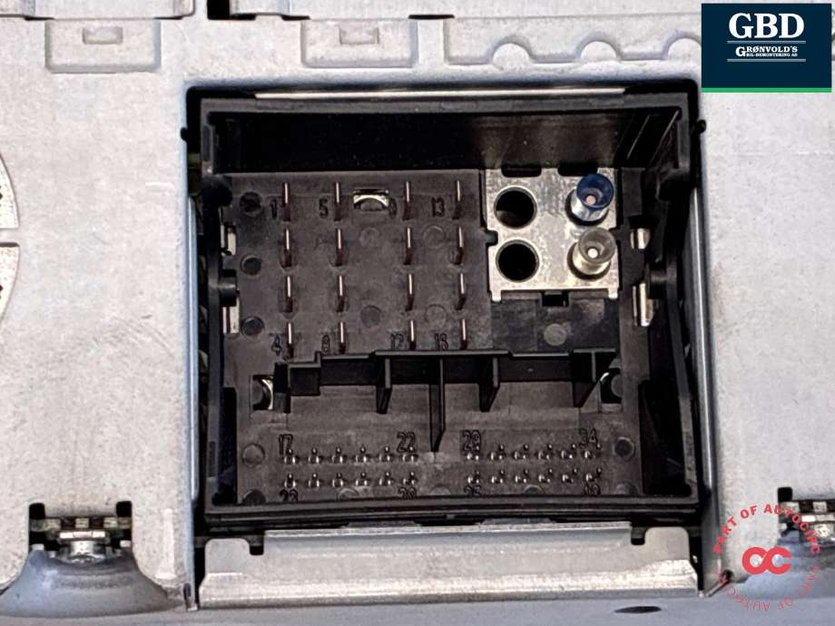 Bilstereo navigasjon til Mercedes CLK 2002-2009 (C209) (C209) (A 203 820 16 86 80|A 203 820 16 86|A 209 820 30 89)