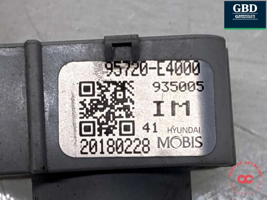 Parkeringssensor foran til Kia Soul 2014-2019 (Type II)  (95720E 4100IM|95720-E4000|)