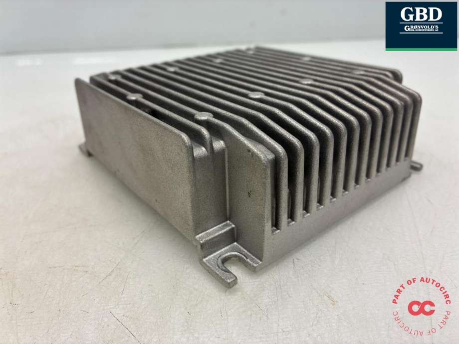 Bilstereo forsterker til Tesla Model S 2016-2021 (Fase 2)  (1004833-10-A|)