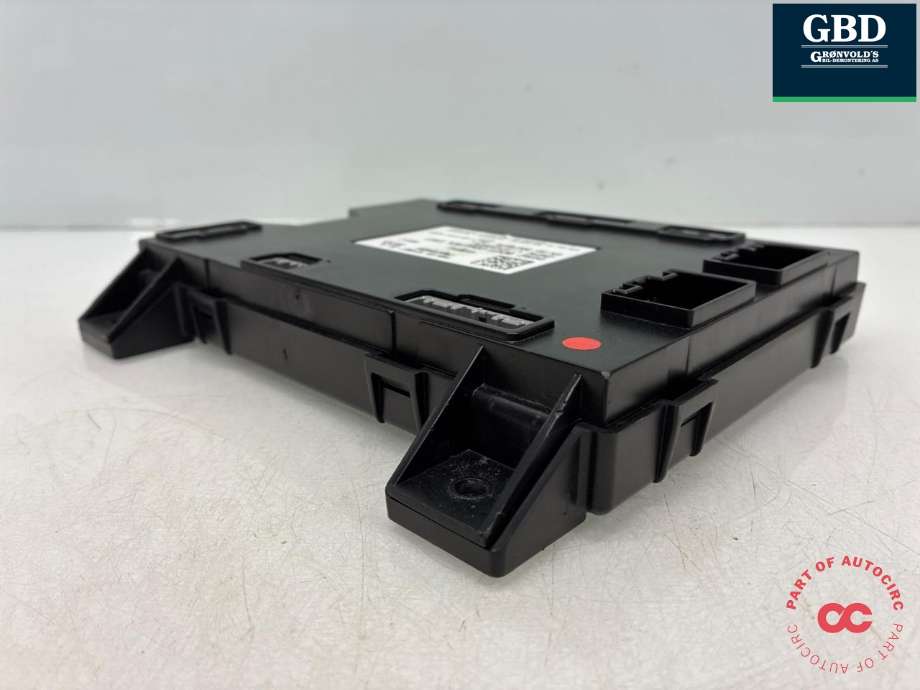 Styreenhet comfort (BCM) til Tesla Model S 2016-2021 (Fase 2)  (1010907-00-G|1010907-00-D|)