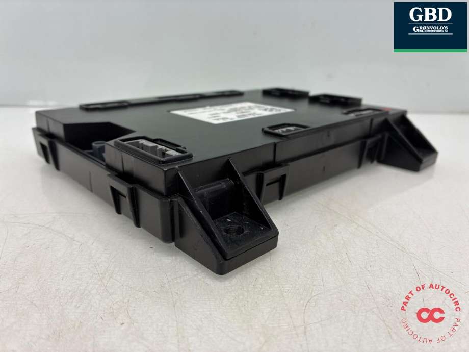 Styreenhet comfort (BCM) til Tesla Model S 2016-2021 (Fase 2)  (1010907-00-G|1010907-00-D|)