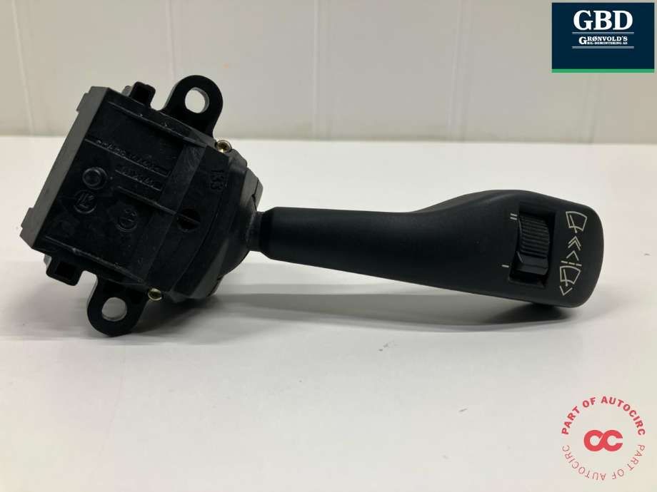 Bryter visker til BMW 3-Serie 1998-2005 (E46) (E46) (61 31 8 363 664|8 363 664 M|)