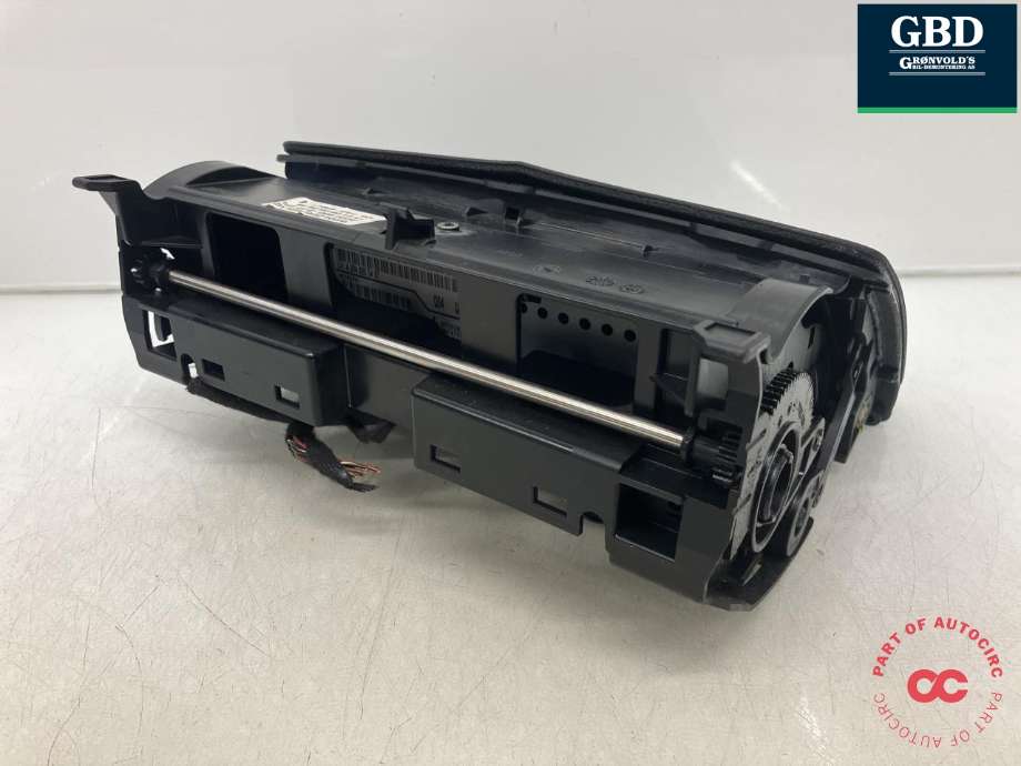 Bilstereo navigasjon skjerm til Mercedes C-Klasse 2007-2011 (Fase 1) (W204) (W204) (A 204 820 54 97|00785781|)