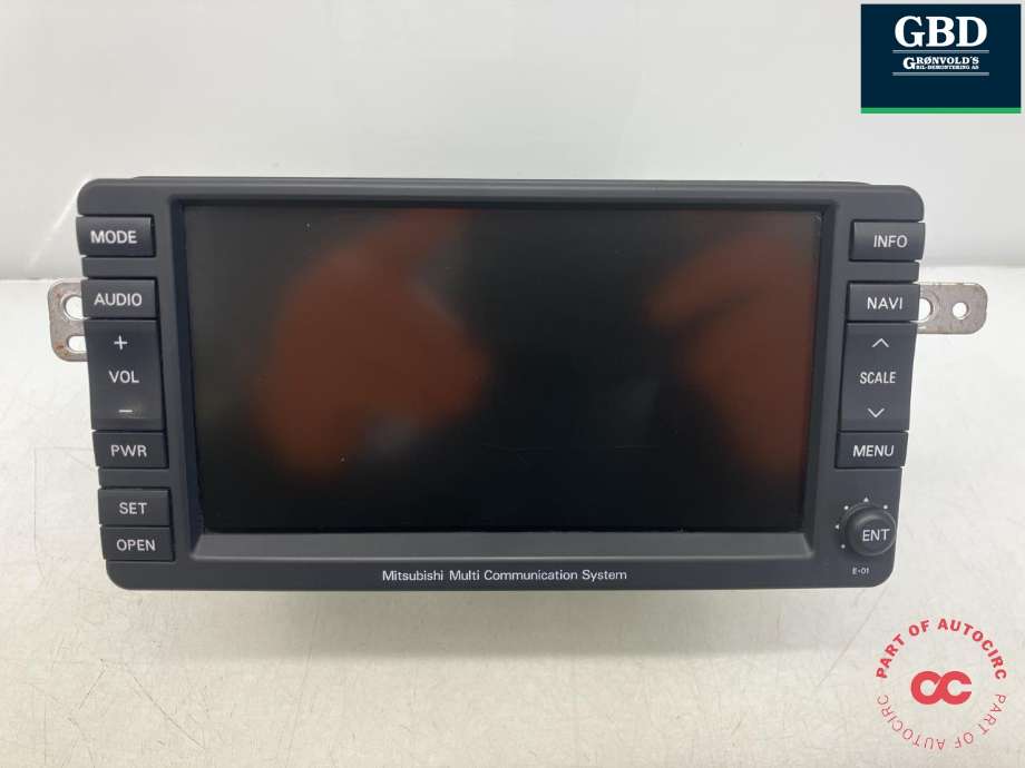 Bilstereo navigasjon til Mitsubishi Pajero 2007-2016 (Type IV, Fase 1)  (8750A070|)
