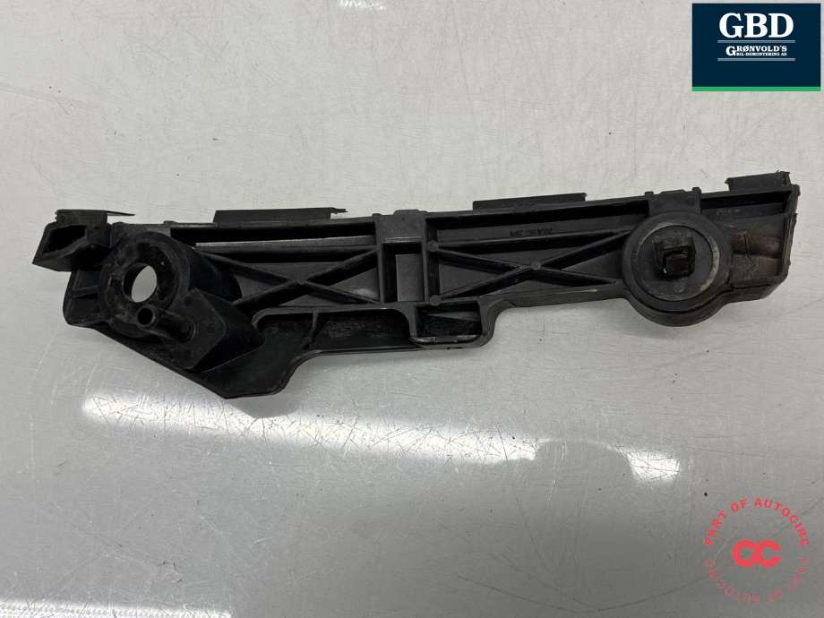 Støtfanger foran feste høyre til Mazda 6 2010-2013 (Type II, Fase 2) (GS1D500U1G|)