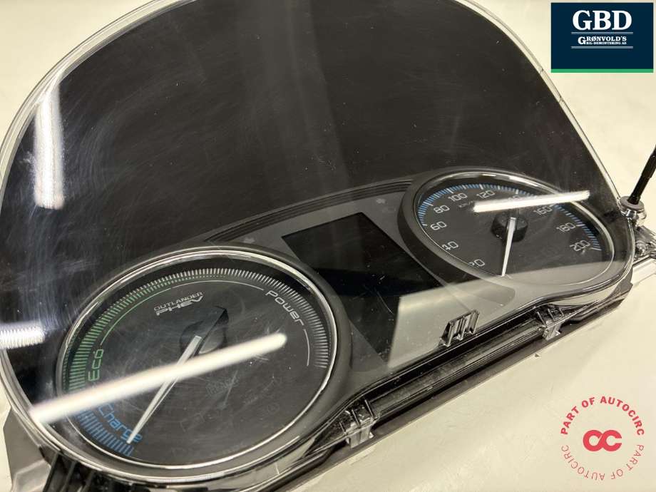 Instrumentpanel til Mitsubishi Outlander 2015-->> (Type III, Fase 2) (8100C543|)