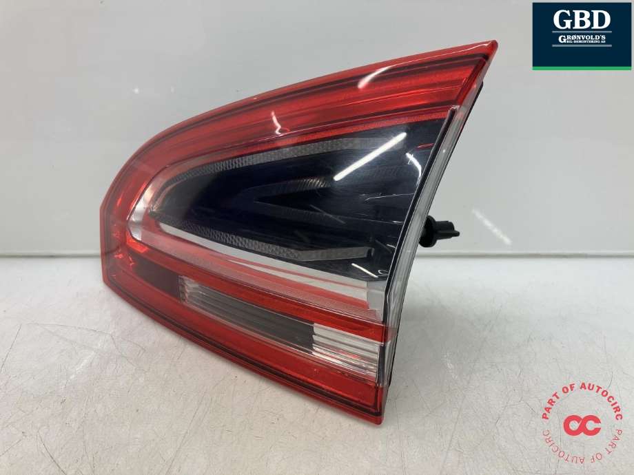 Baklykt høyre indre til Ford S-Max 2010-2015 (Type I, Fase 2)  (HELLA|1747110|AM21-13A602-AD|2TZ 010307-02)