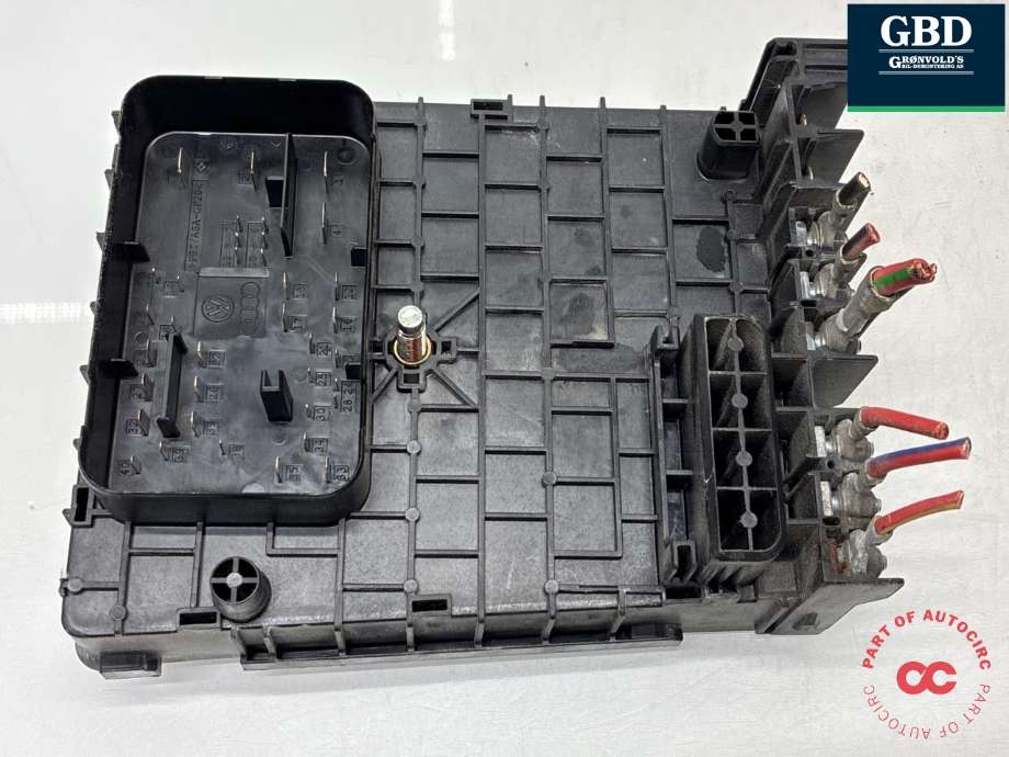 Sikringsboks motorrom til VW Passat 2011-2015 (B7) (B7) (3C0 937 125 A|)