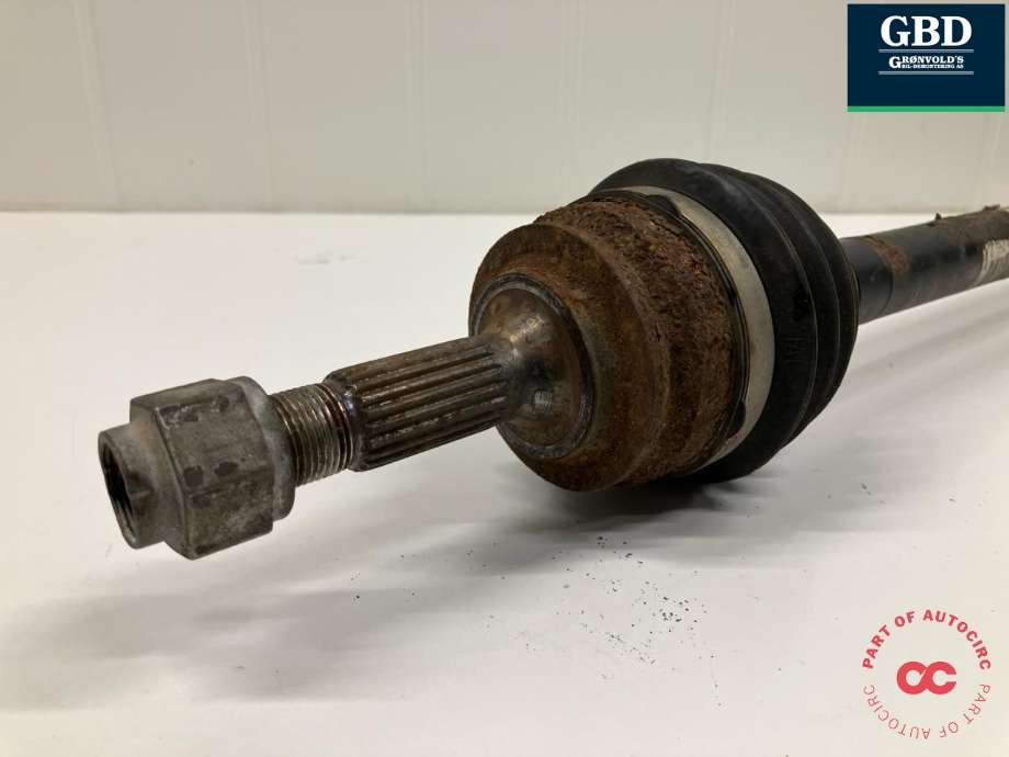 Drivaksel høyre foran, bensin/automat til Peugeot 208 2012-2019 (Type I)  (98 039 596 80|16 089 578 80|)