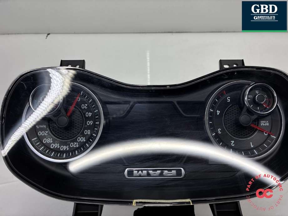 Instrumentpanel til Dodge RAM 2019-->> (Type V)  (68453474AC|A2C10812800|)