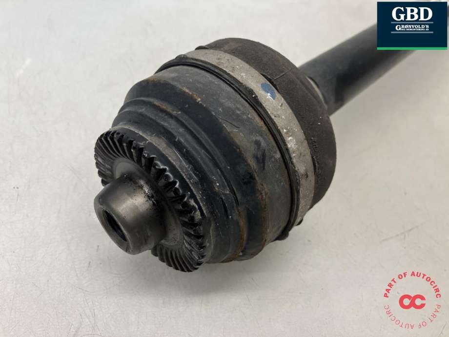 Drivaksel venstre bak, diesel/automat til BMW 5-Serie 2017-->> (G30/G31) (G30/G31) (33 20 8 664 629|8 664 628 AI 02|)