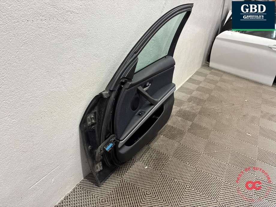 Dør høyre foran til BMW 3-Serie 2005-2011 (E90/E91/E92/E93) (E90/E91/E92/E93) (41 51 5 A2A 386|)