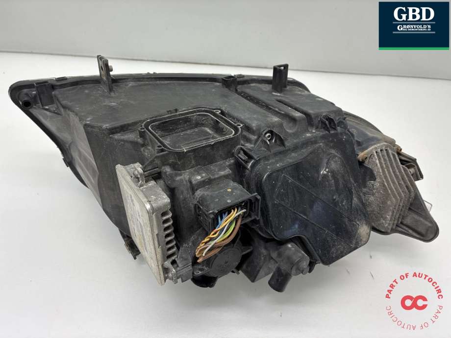 Frontlykt venstre xenon til BMW 3-Serie 2005-2011 (E90/E91/E92/E93) (E90/E91/E92/E93) (63 11 7 240 247|)