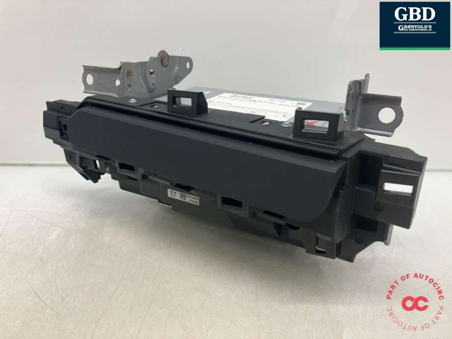 Bilstereo navigasjon til Lexus UX, 2018-->>  (PIONEER|8614076E21)