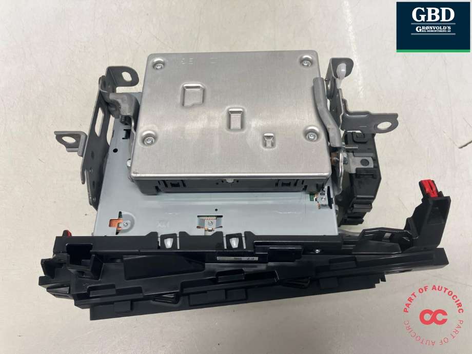 Bilstereo navigasjon til Lexus UX 2018-->>  (PIONEER|8614076E21|86140-76E21|MVH-4108)
