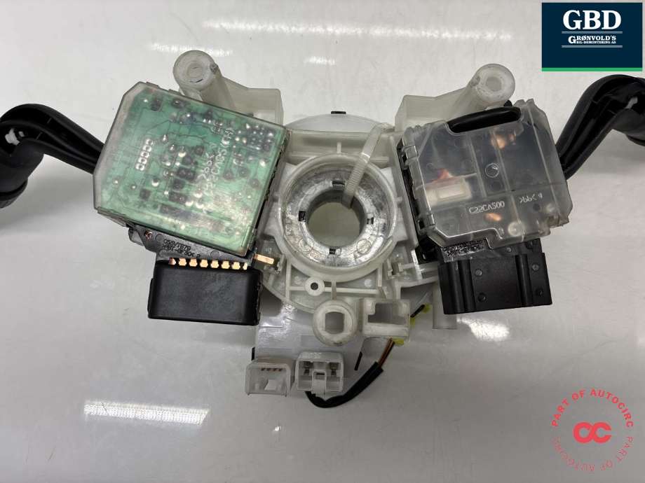 Bryter combi til Mazda BT-50 2007-2013  (UR79661B1|UR7966128|UR8166122)