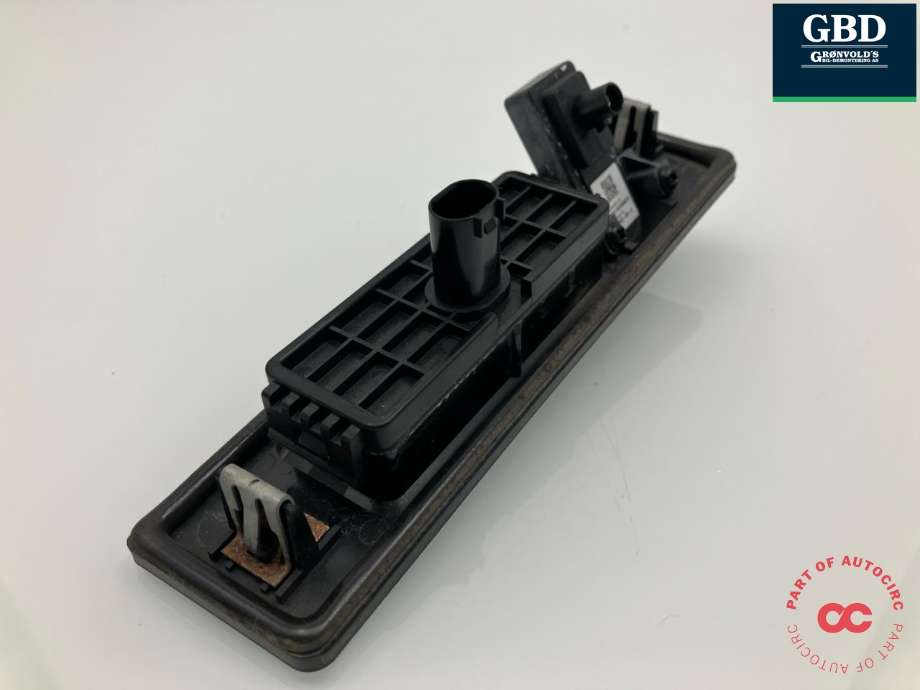 Parkeringskamera bak til Tesla Model Y 2021-2024 (Type I) (1095949-00-E|)