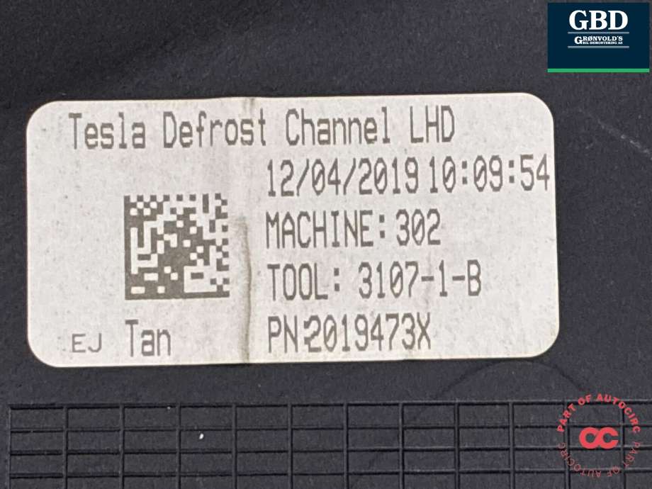 Dashbord til Tesla Model 3 2018-2023 (Fase 1) (1083401-05-I|1083401-80-J| 1083401-05-J|1083401-05-K| 1083401-05-M| 1083401-05-N)