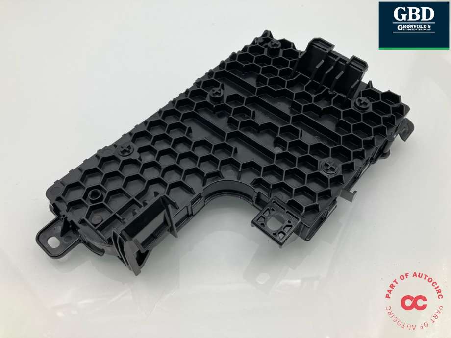 Styreenhet comfort (BCM) til Tesla Model Y 2021-2024 (Type I)  (1497847-10-D|1497847-02-D|1657648-02-A)