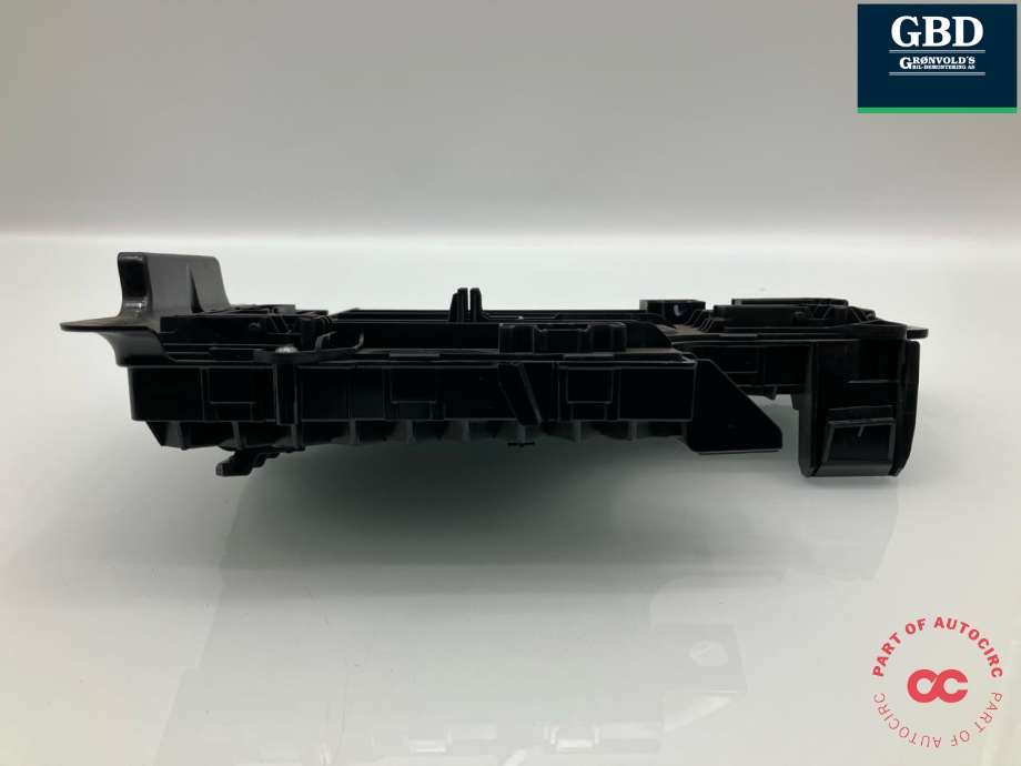 Styreenhet comfort (BCM) til Tesla Model Y 2021-2024 (Type I)  (1497847-10-D|1497847-02-D|1657648-02-A)