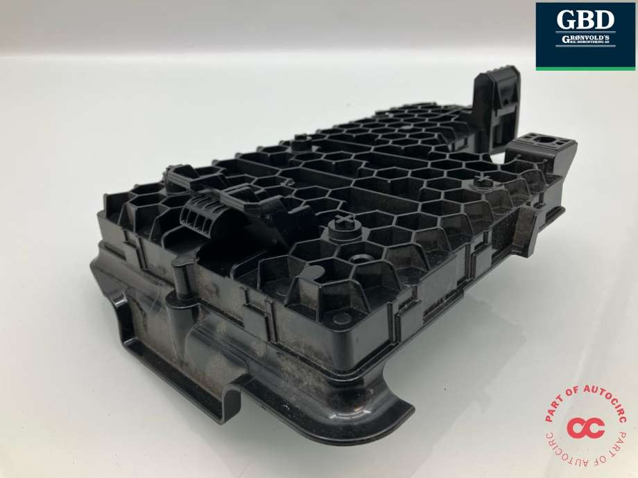 Styreenhet comfort (BCM) til Tesla Model Y 2021-2024 (Type I)  (1497846-02-F|1497846-01-F|)
