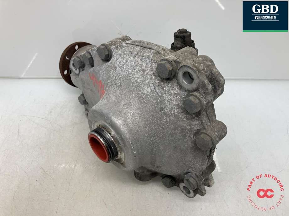 Kardang klokke foran til BMW 5-Serie 2017-->> (G30/G31) (G30/G31) (31 50 8 635 698|31 50 8 635 699|1705160234| 863569802)