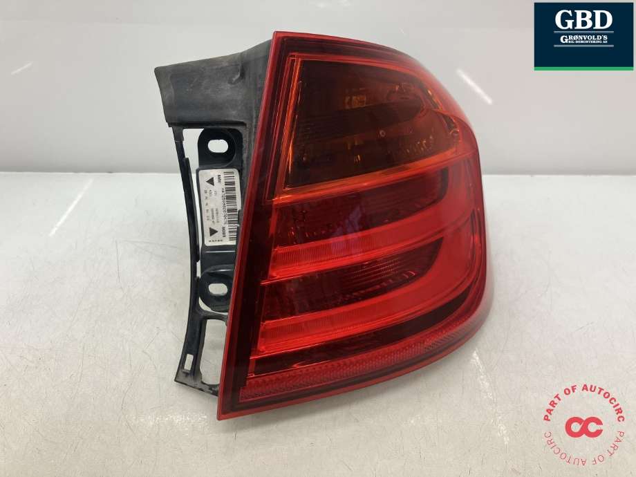 Baklykt høyre ytre til BMW 3-Serie 2012-2018 (F30/F31/F34) (F30/F31/F34) (63 21 7 429 728|183611-12|7259902-07)