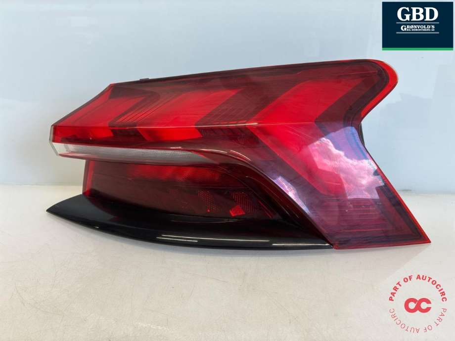 Baklykt høyre til Audi e-tron GT, 2021-->>  (4J3 945 092 F)