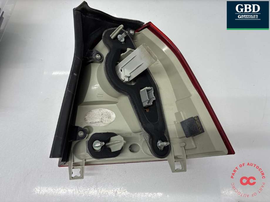 Baklykt venstre ytre til Volvo XC70 2008-2013 (Type II, Fase 1)  (31276839|)