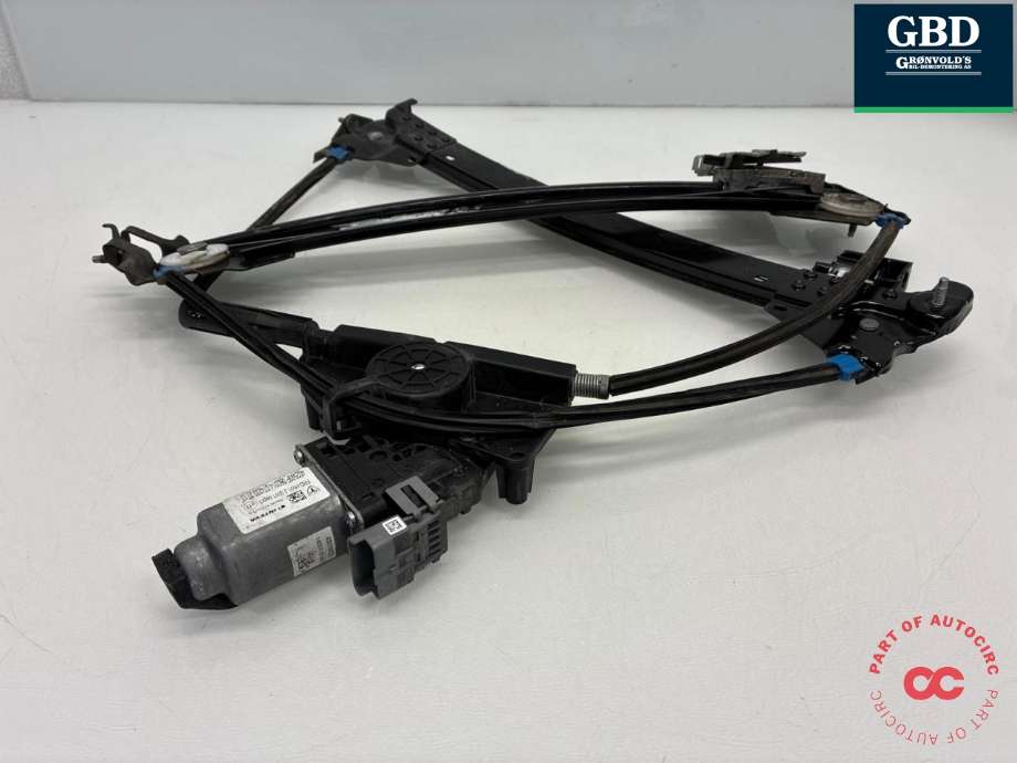 Ruteheis høyre foran til Tesla Model S 2013-2016 (Fase 1)  (6006651-00-G|6006651-00-K | 6006651-00-L|6006651-99-K)