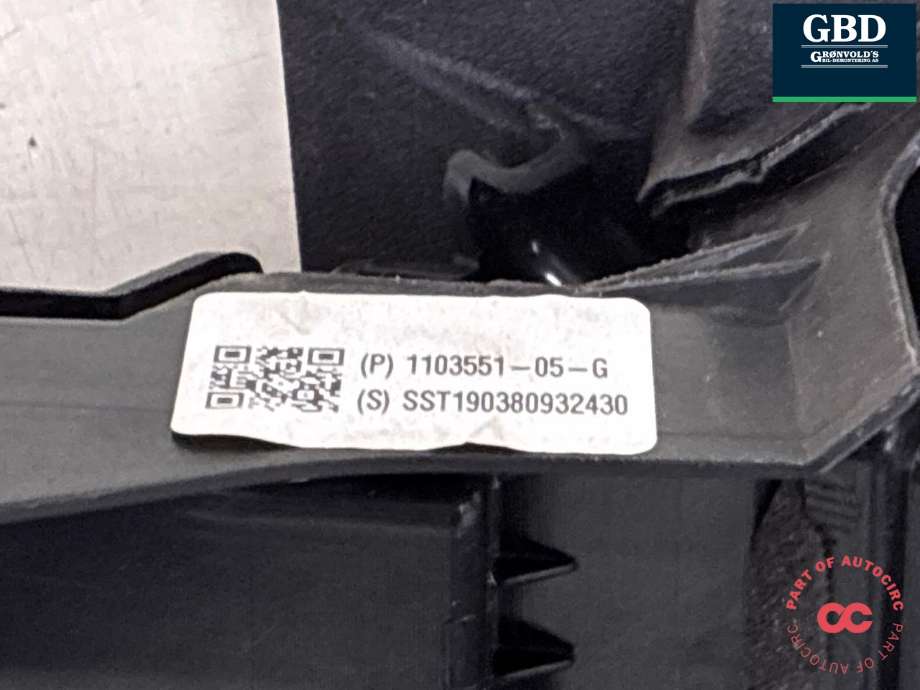 Dashbord til Tesla Model 3 2018-2023 (Fase 1) (1083401-80-J|1083401-05-I| 1083401-05-K| 1083401-05-M|1083401-05-N| 1083401-05-O| 1103551-05-G)