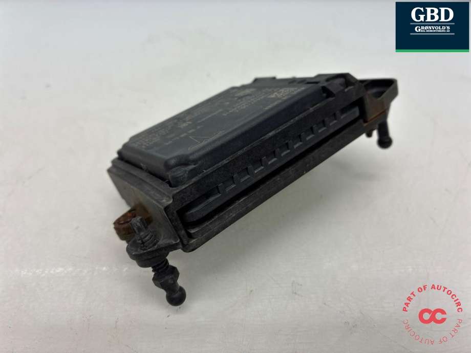 Sensor radar til Tesla Model S 2016-2021 (Fase 2) (1108647-00-H|1108647-00-E|1108647-00-D| 1108647-00-C| 1108647-00-B)