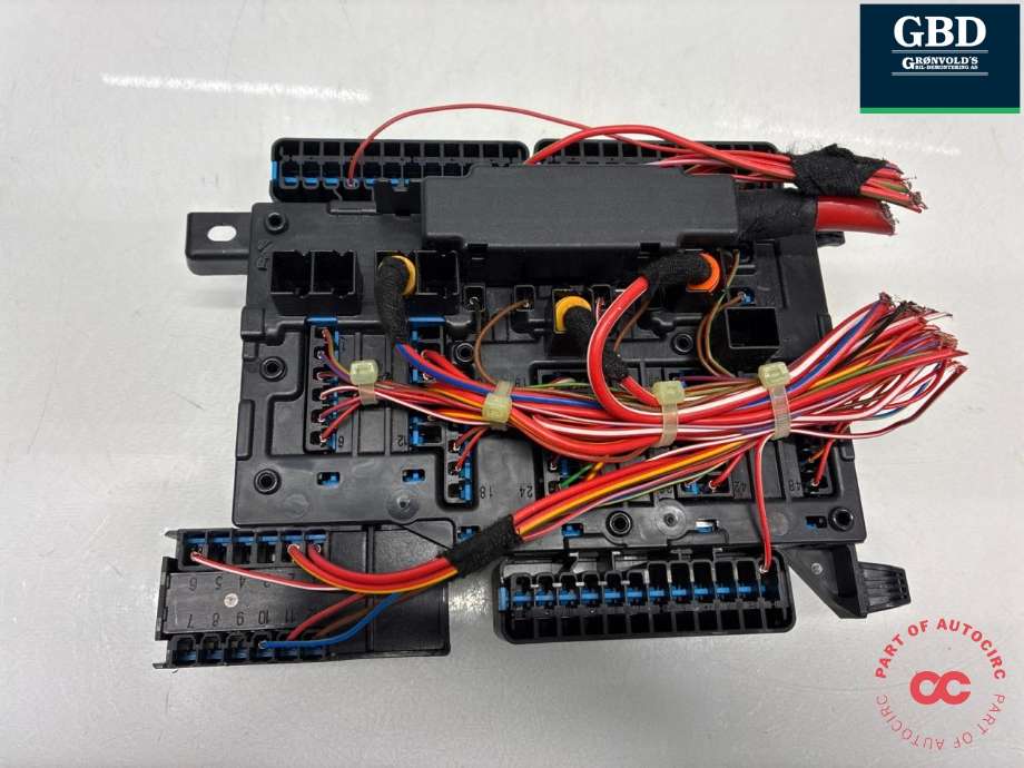Sikringsboks kupe til BMW X1 2015-2022 (F48) (F48) (61 14 9 360 501|9270356-01|)
