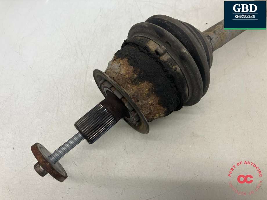 Drivaksel venstre foran, diesel/manuell til Volvo C30 2006-2009 (Fase 1)  (36001357|)