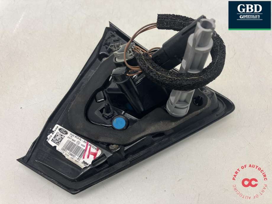 Baklykt høyre indre til Ford Kuga 2013-2019  (VALEO|2290290|GV41-13A602-BG|L90102453)