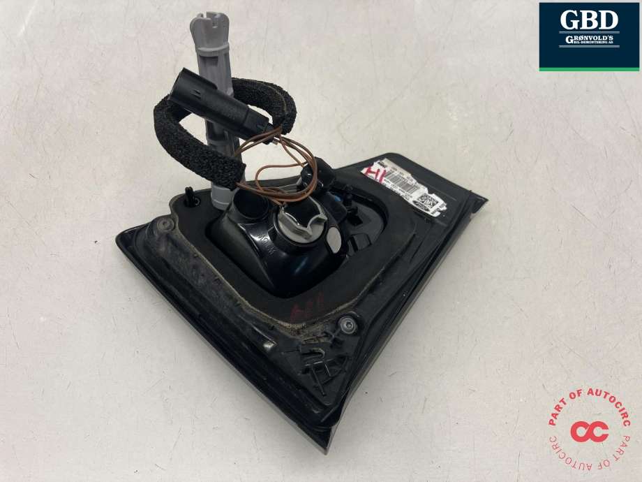 Baklykt høyre indre til Ford Kuga 2013-2019  (VALEO|2290290|GV41-13A602-BG|L90102453)