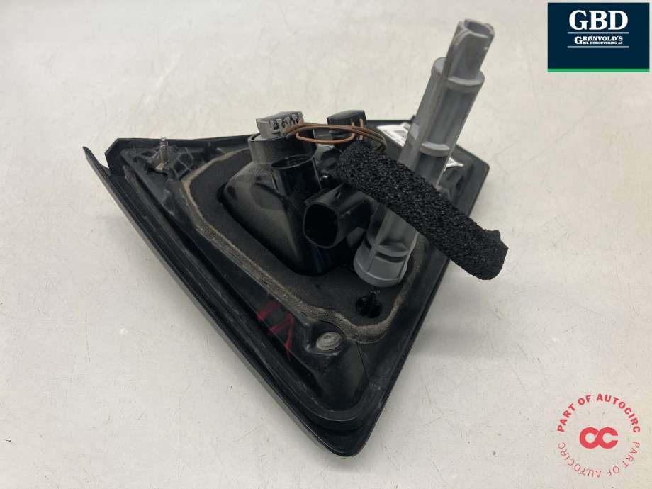 Baklykt venstre indre til Ford Kuga 2013-2019 (VALEO|2290288|GV41-13A603-BF|L90102454)