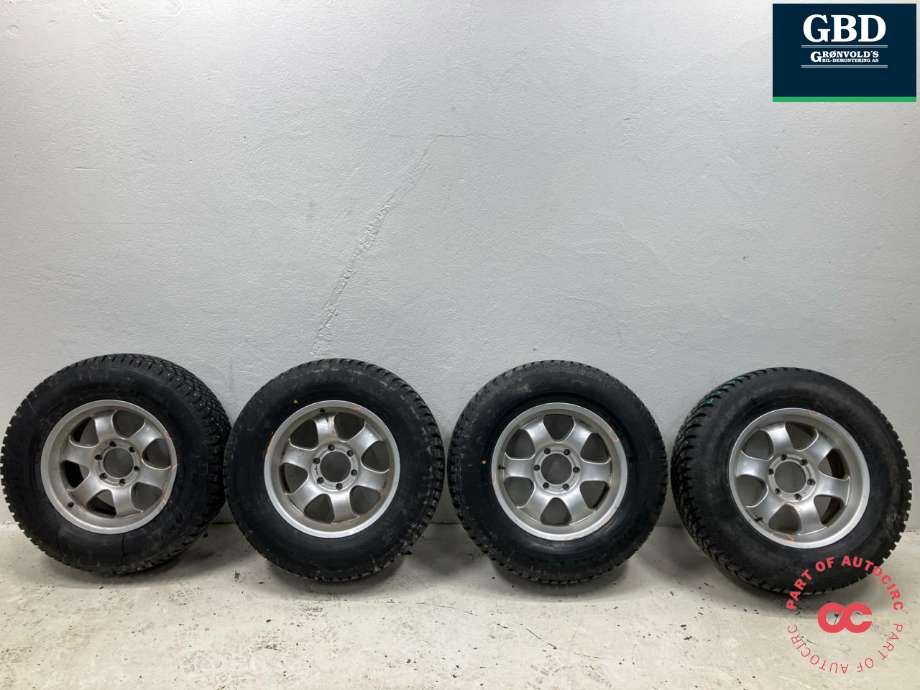Hjulsett aluminium vinter til Toyota Land Cruiser 120, 2002-2009  (FALKEN|WINTERPEAK F-ICE 1 PIGG)