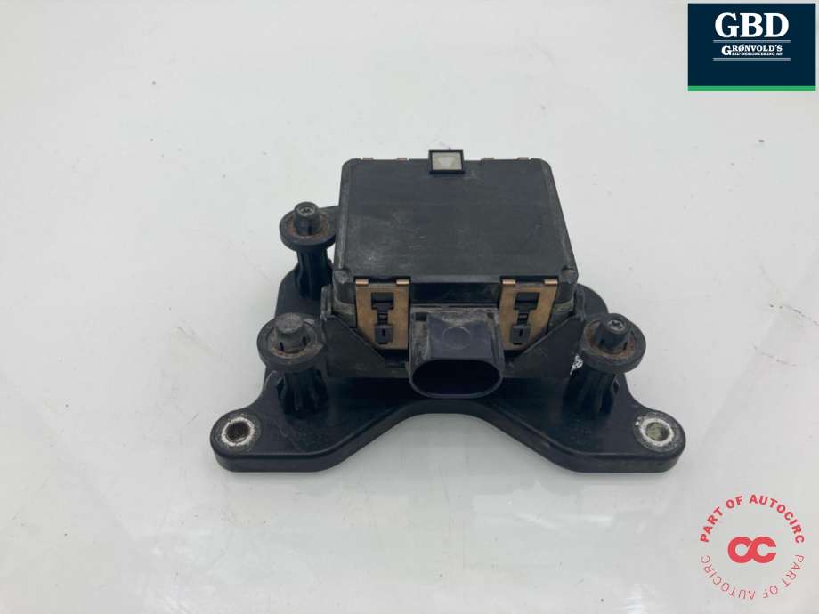 Sensor radar til VW Caddy 2015-2020 (Type III, Fase 3) (2K5 907 561 C|2K5 907 561 A|)