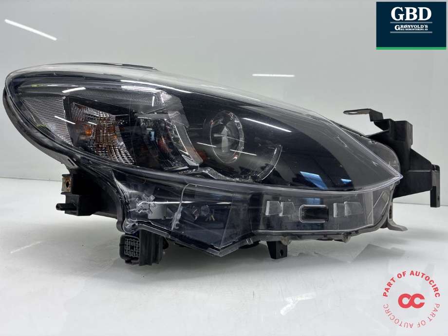 Frontlykt høyre halogen til Mazda 6 2015-2018 (Type III, Fase 2)  (GMH351031F|)