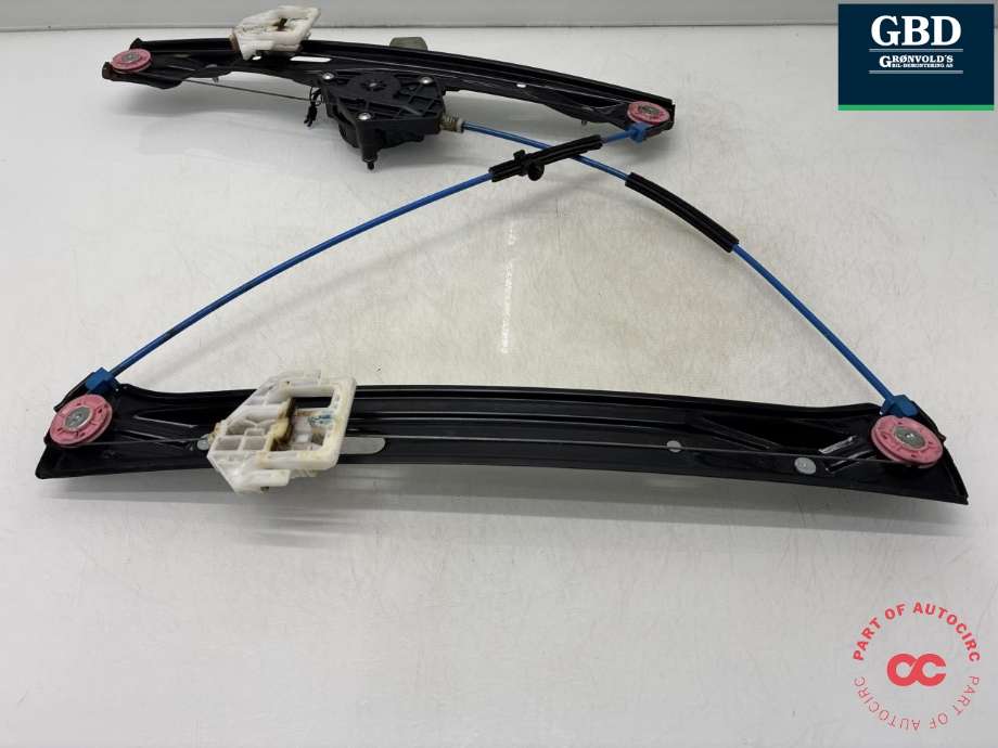 Ruteheis venstre foran til BMW 3-Serie 2012-2018 (F30/F31/F34) (F30/F31/F34) (51 33 7 281 885|)