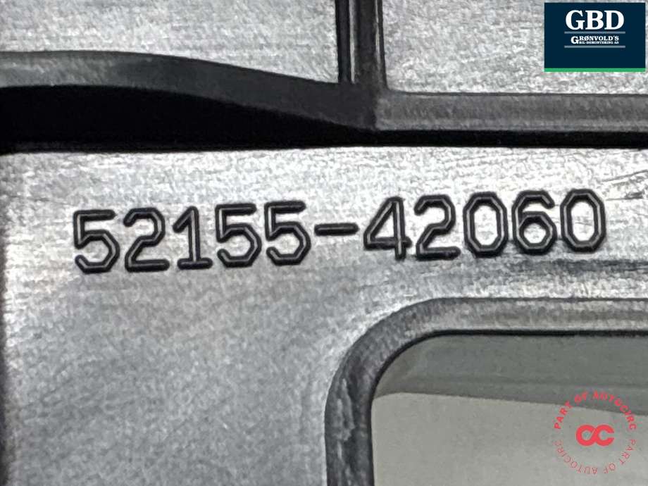 Støtfanger bak feste til Toyota bZ4X 2022-->> (5256242070|)