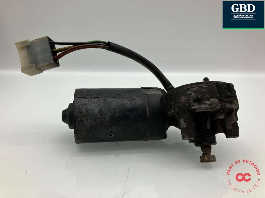 Viskermotor frontrute til Mercedes Sprinter, 1995-2006 (903) (903) (A 901 820 00 81)