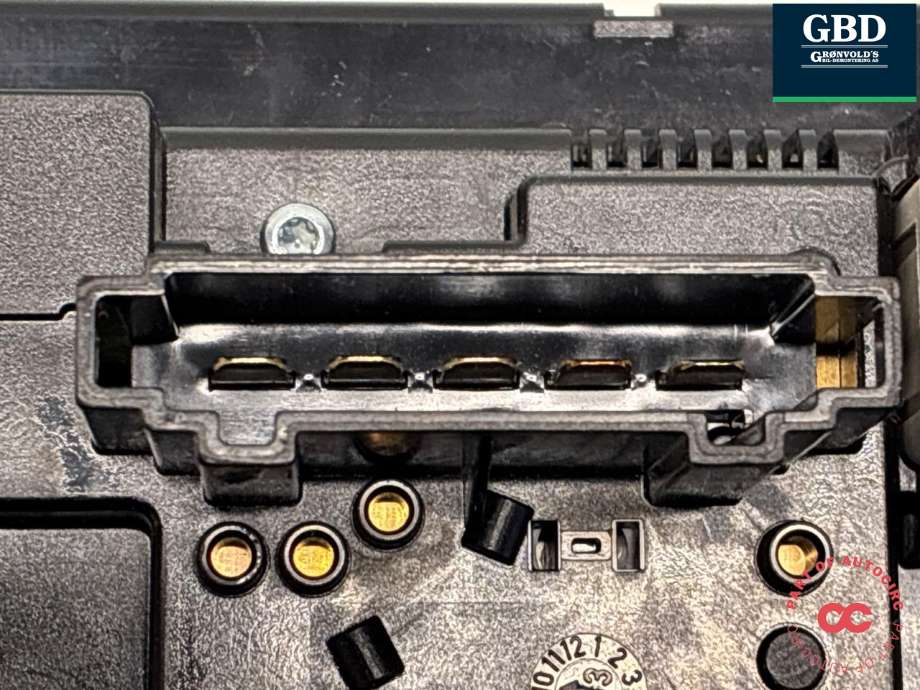 Varmeapparat betjening til VW Amarok 2010-2016 (Type I, Fase 1)  (2H0 907 040 E  ZJU|2H0 907 047 E|)
