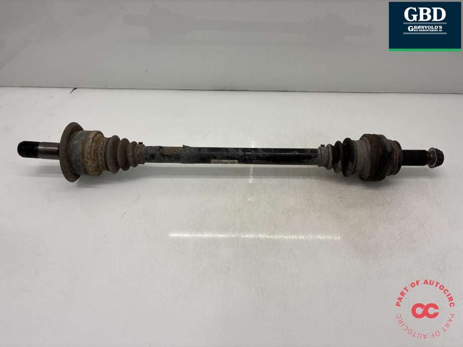 Drivaksel høyre bak, diesel/automat til BMW X5, 2007-2013 (E70) (E70) (33 20 8 609 839)